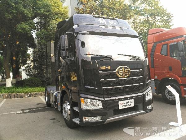 解放新J6P 4X2 AMT牵引车 .jpg