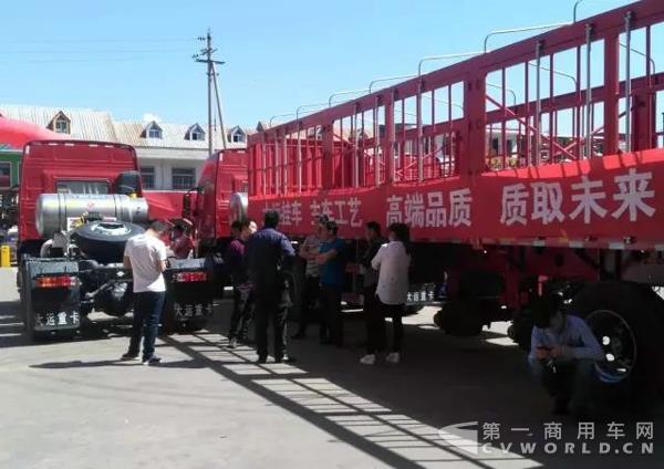 当天订车65台！ 大运重卡山西吕梁离石地区产品推介会完美落幕1.jpg