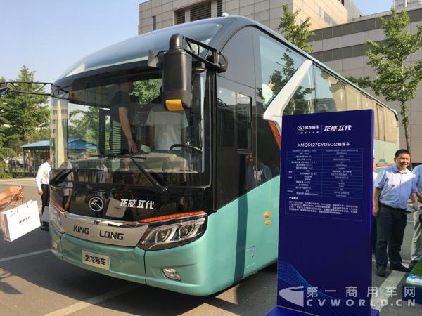 XMQ6127CYD5C公路
 (12).jpg