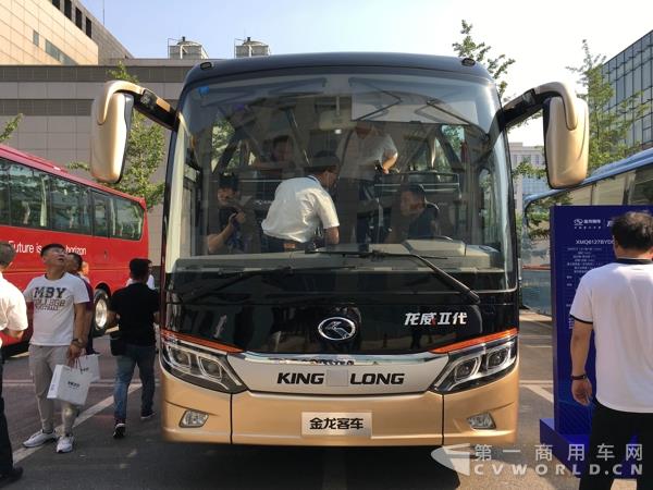 XMQ6127BYD5C公路
1.jpg