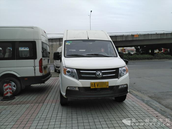 东风俊风纯电动物流车7.jpg