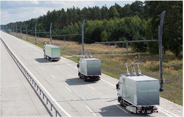 卡车变电车？西门子建设德国首条电气化公路3.jpg