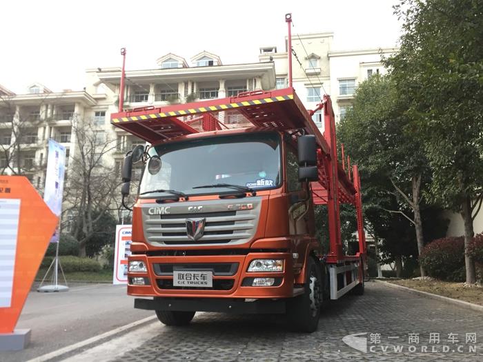 300马力轿运车.jpg