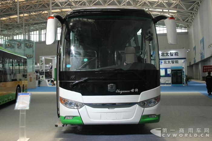 中通LCK6117H5A1公路
 (2).jpg