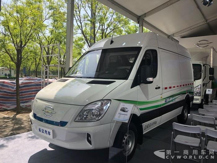 长江SP06纯电动物流车2.jpg