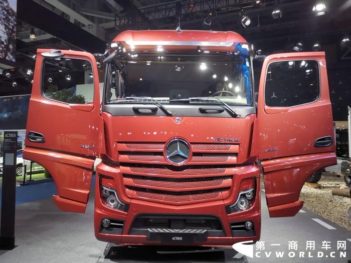 奔驰Actros 2651重卡3.jpg