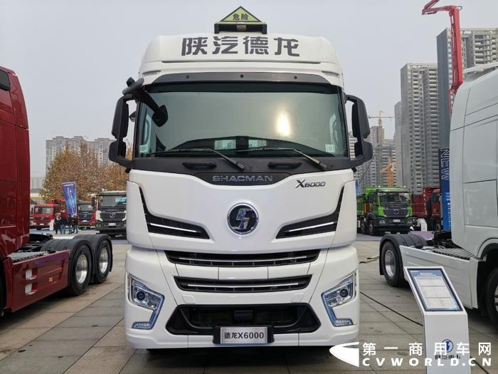 德龙X6000 6×4国六自动挡危险品牵引车2.jpg