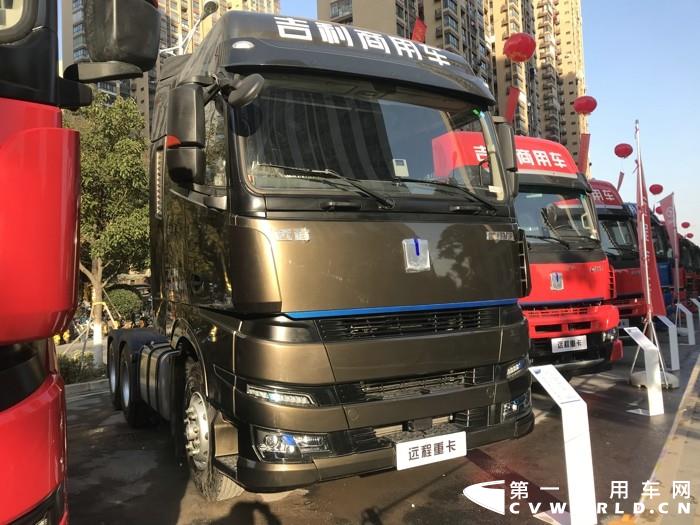 吉利远程6×4甲醇牵引车.jpg