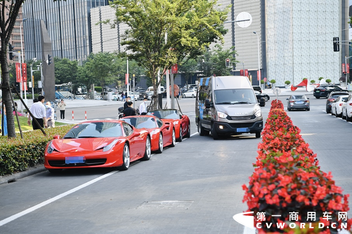 6月5日，由中国意大利商会联合意大利上海领事馆举办的中意文化周在上海浦东陆家嘴——船厂艺街展览中心火热开幕。