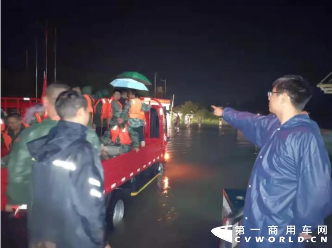 近期，河南遭遇持续大范围强降雨天气，郑州、新乡等地出现特大暴雨，汛情严重，当地交通、电力、通讯等民生设施受灾严重，解放动力勇担社会责任，全力支援河南抗洪抢险。