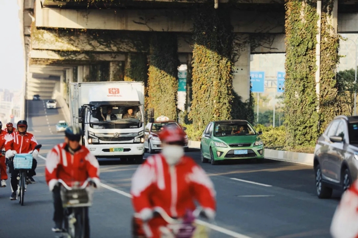 12月29日，为打造“国际汽车智慧城”和长三角新能源智能汽车“硅谷”、实现《嘉定新城“十四五”规划建设行动方案》，嘉定区举行汽车“新四化”产业政策及氢能与燃料电池产业发展行动方案发布会，正式发布《嘉定区关于持续推动汽车“新四化”产业发展的若干政策》和《嘉定区加快推动氢能与燃料电池汽车产业发展的行动方案（2021-2025）》。