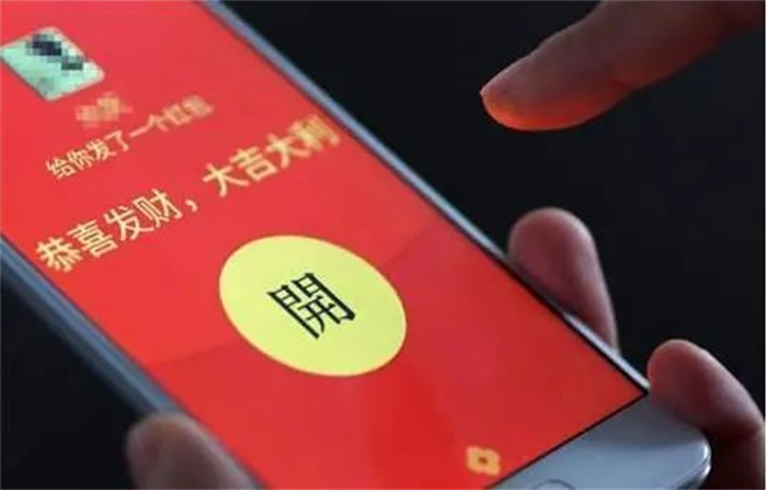 【
 原创】伴随主播发出抢购终止的指令，8月1日，三一重卡新英雄585旗舰版牵引车的网上抢购销量最终定格在318辆。