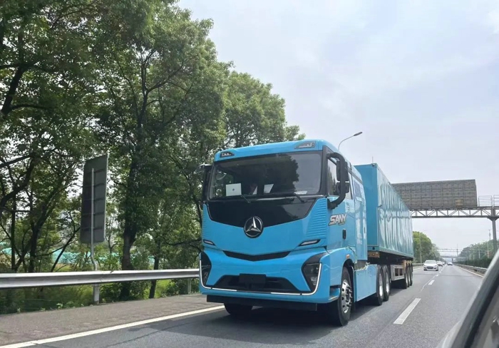 电量超1165kWh、续航大于800km的全新国产电动重卡三一“魔塔1165”，命名曝光，引发热议！